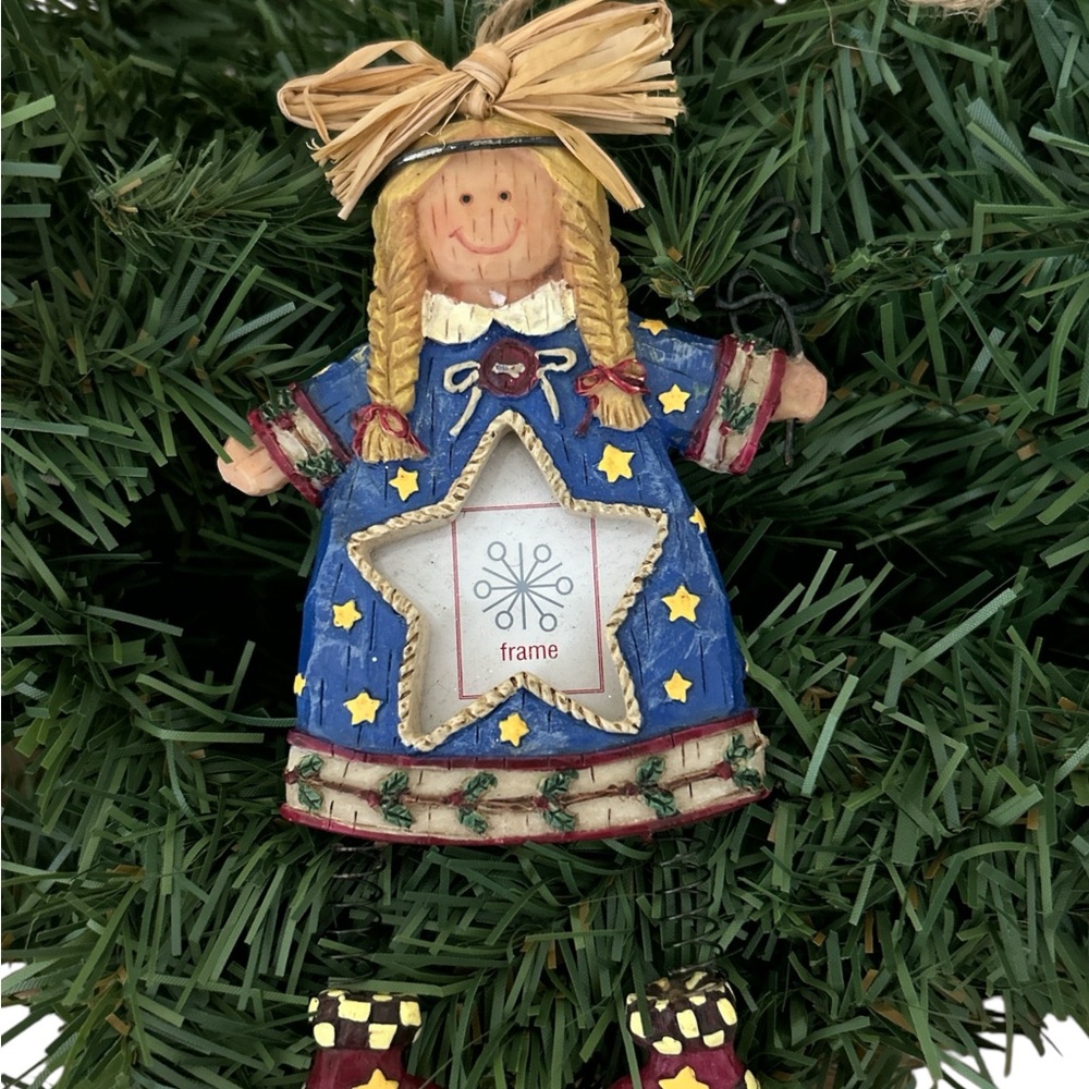 Vintage Farmhouse Patriotic Style Christmas Ornament Girl Star Picture Cutout